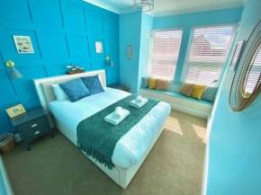 2 Bedroom Apartment with Garden, Close to Beach